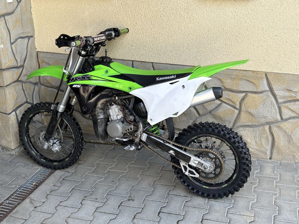 Kawasaki kx 85 cross yz kx rm