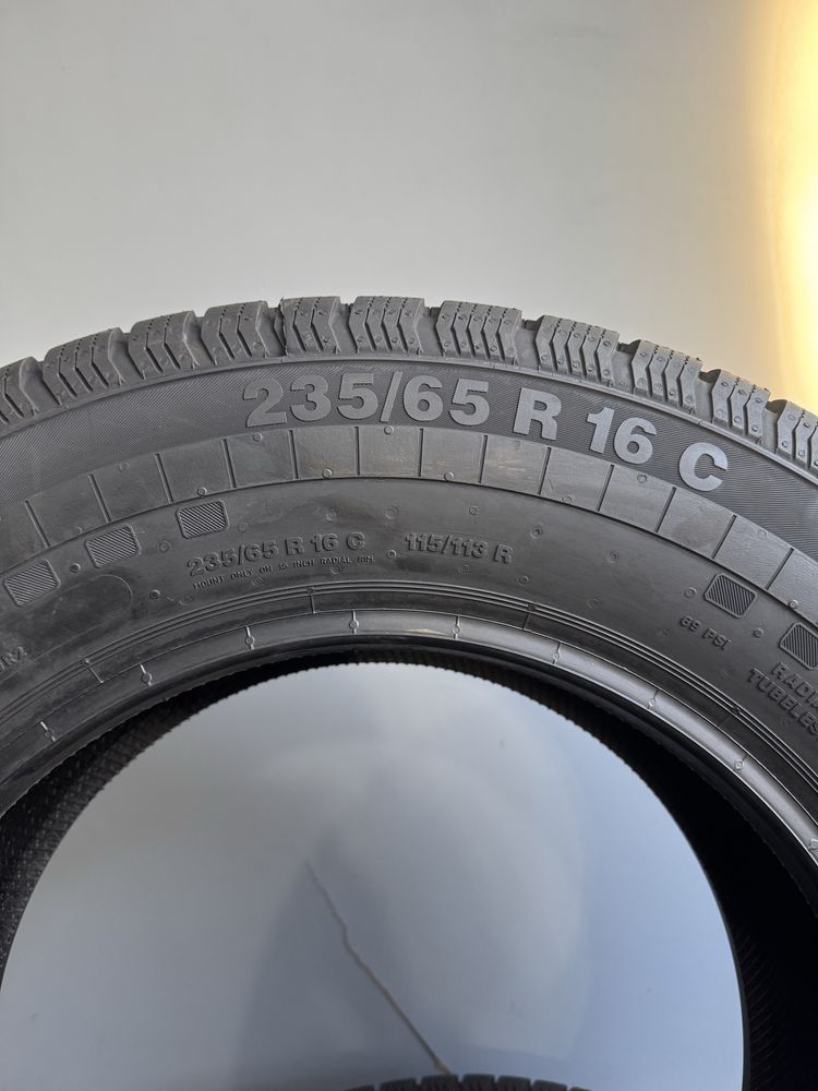 235/65 R16C 115/113R шины Continental VancoFourSeason 2