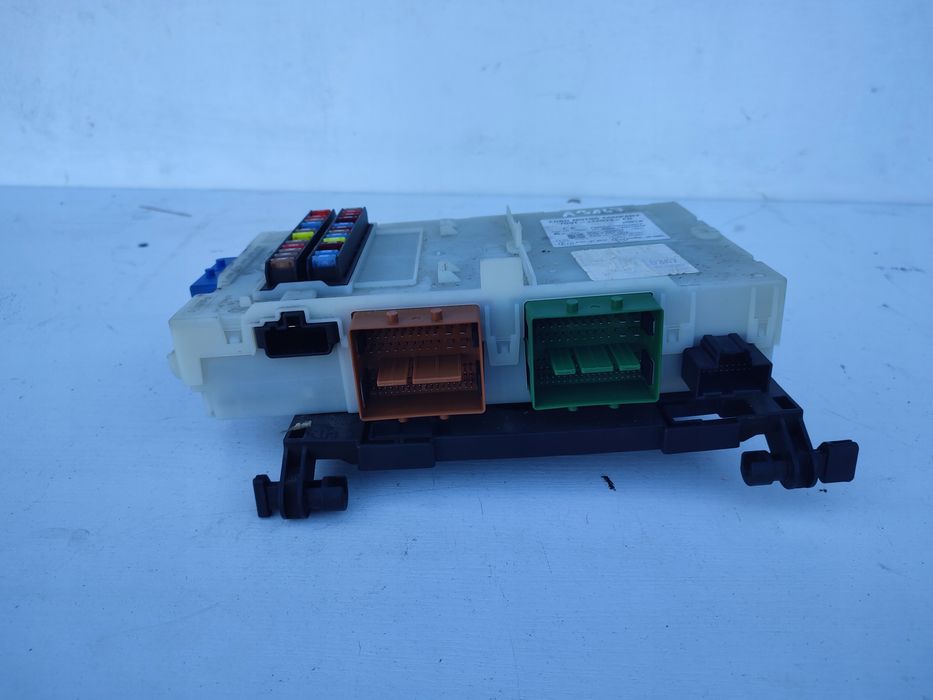 skrzynka bezpieczników ford mondeo mk4 2.0tdci 7g9t-14a073-ed