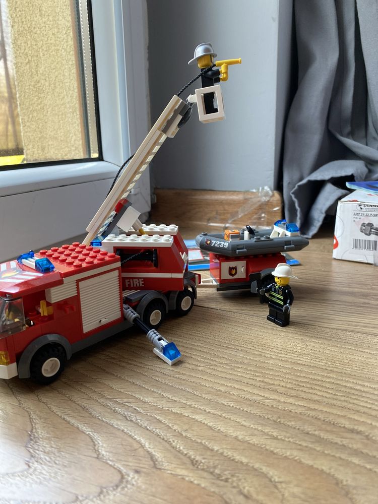 Lego 7239 wóz strażacki stan idealny