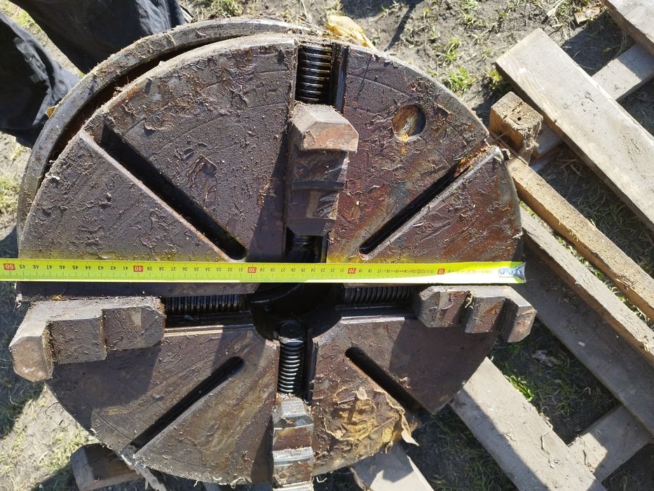 Zacisk uchwyt tokarski 4 szczęki