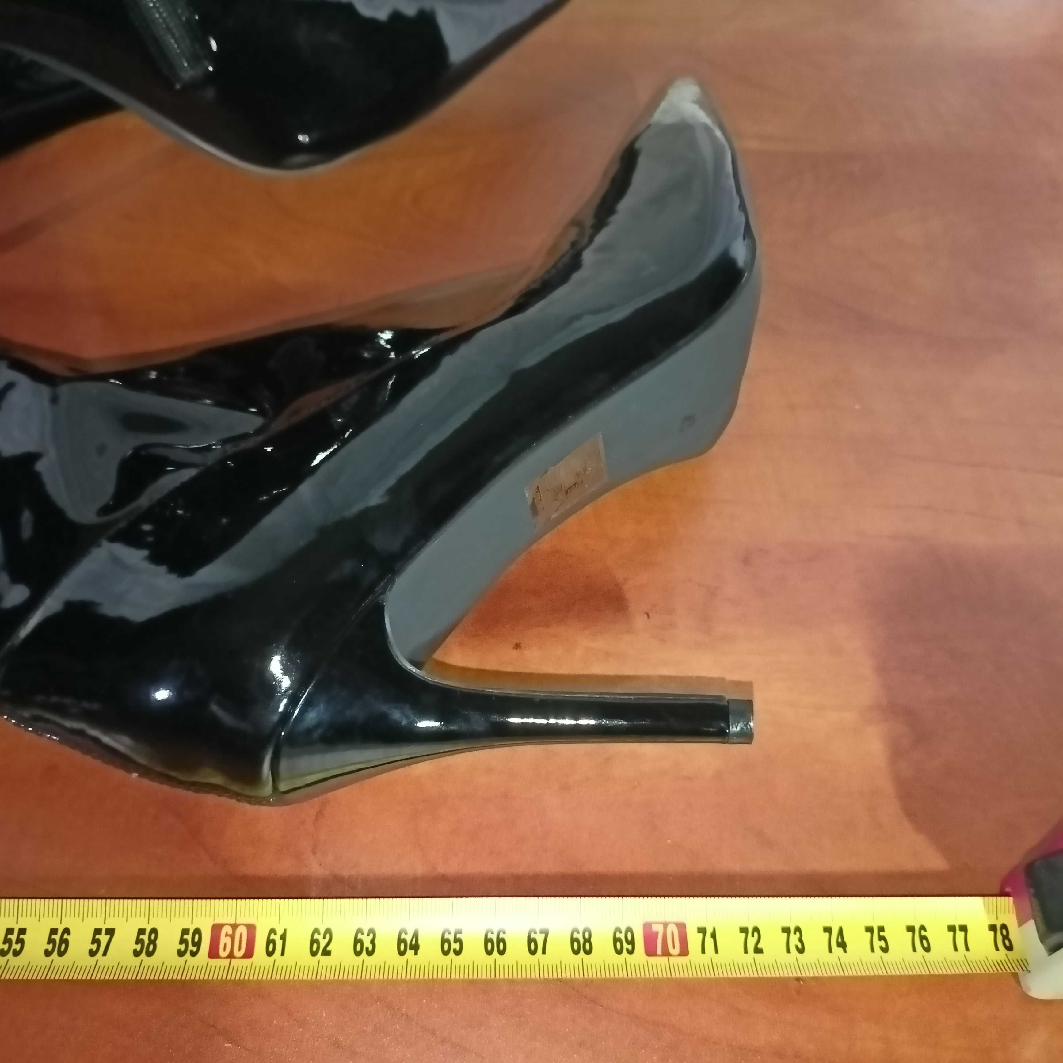 Muszkieterki Lack Szpilka rozm. 43 - 43,5 / Szpilka 10 cm