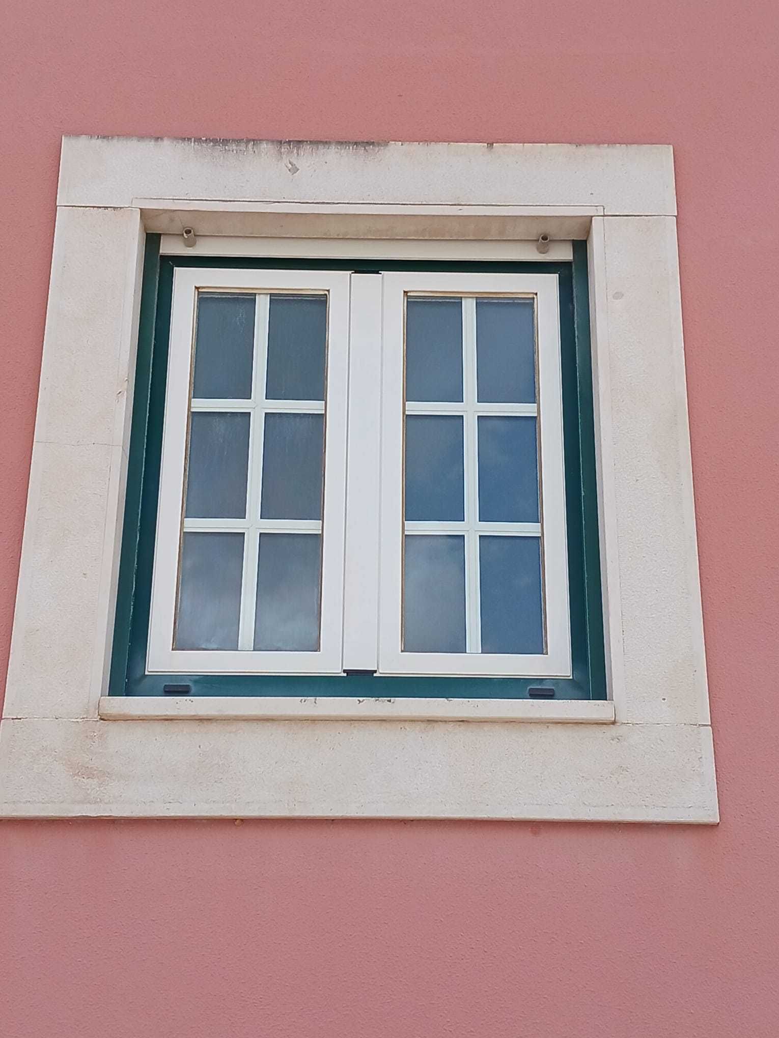 Janelas e Portas de aluminio com vidro duplo