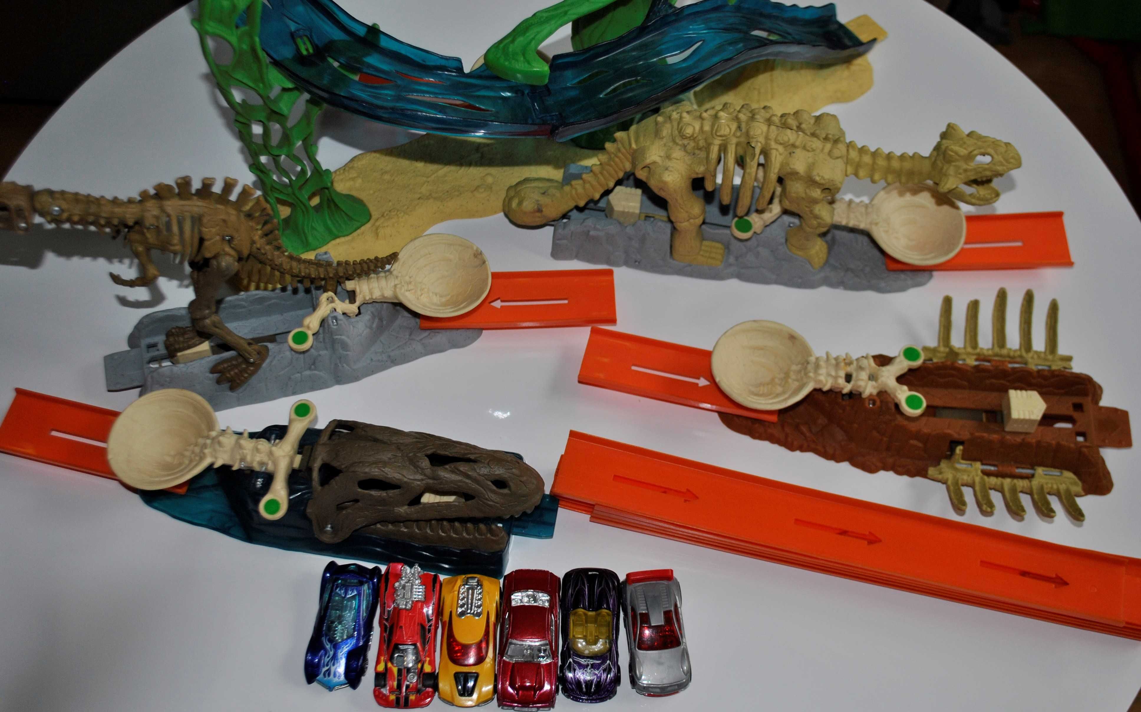 Zestaw Hot Wheels Dinozaury