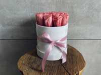 Flowerbox welur z różowymi wiecznymi różami, 12 wiecznych róż