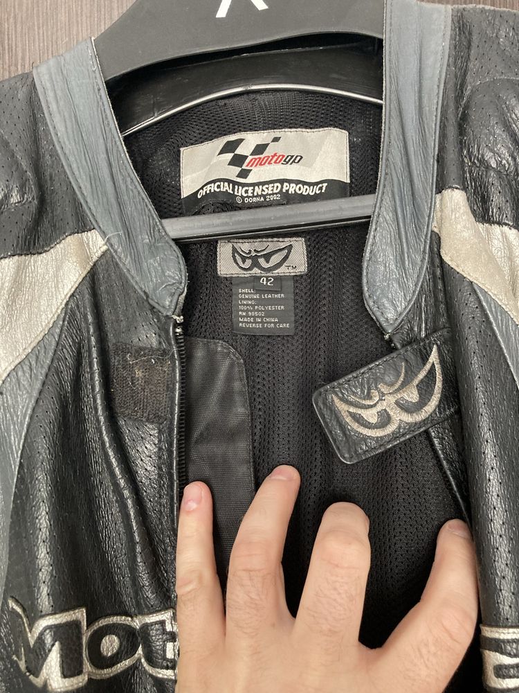 Kombinezon motocyklowy Berik MotoGp Kangaroo w rozmiarze 52/L