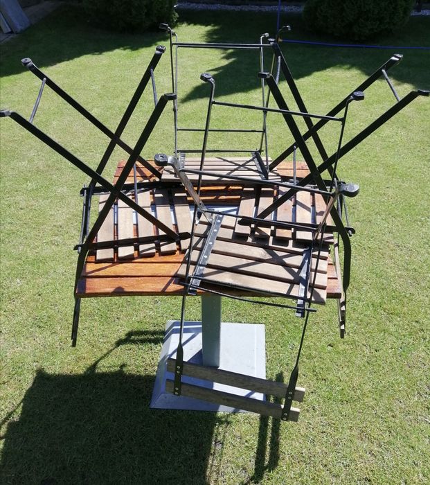 Stół, krzesła ogrodowo-gastronomiczne