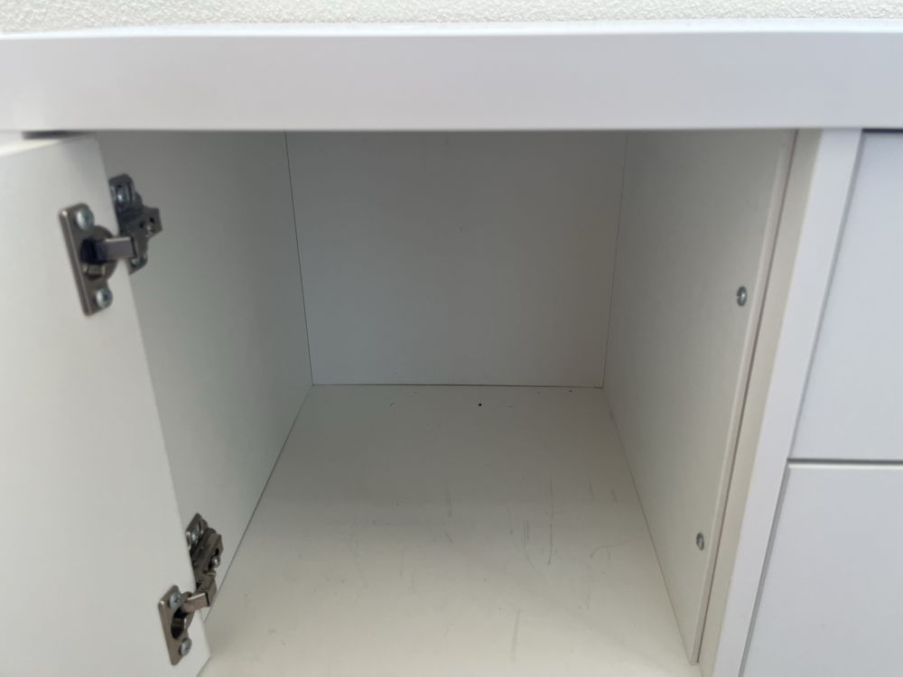 Modulo KALLAX com gavetas e portas