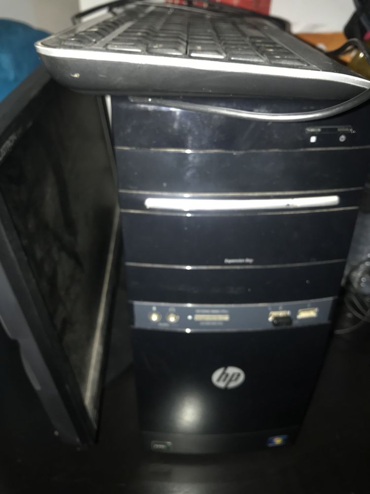 Vendo ou Troco - PC Desktop HP Pavilion G5405pt e Monitor LG Flatron