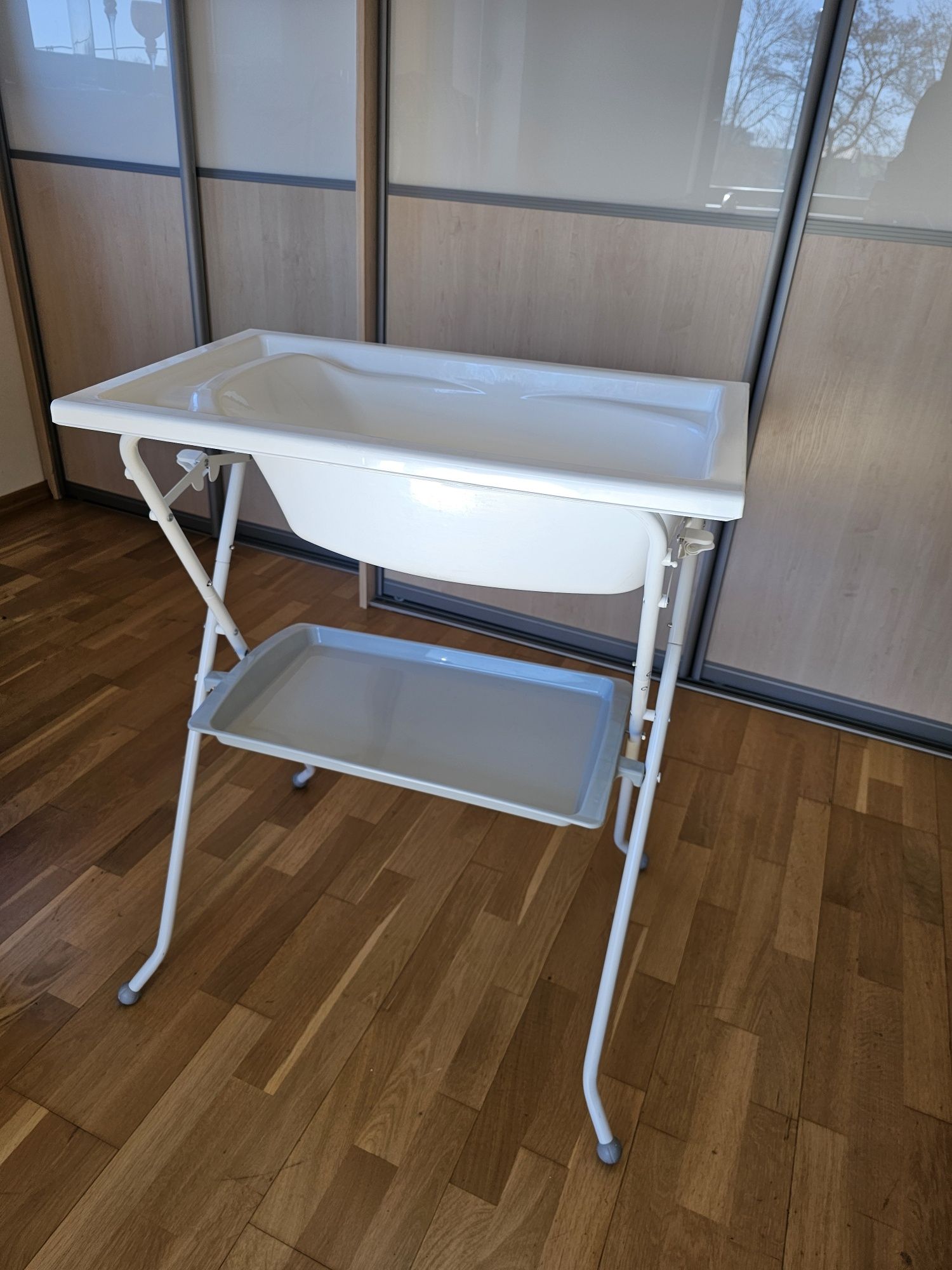 Przewijak i wanienka