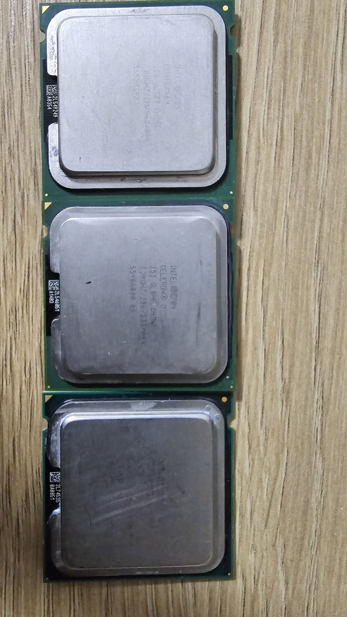 Продам комплектуючі: 775, 1156, ddr2, ddr3, 1Gb , 2Gb , 4Gb