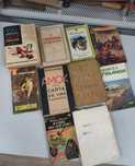 Vários livros antigos