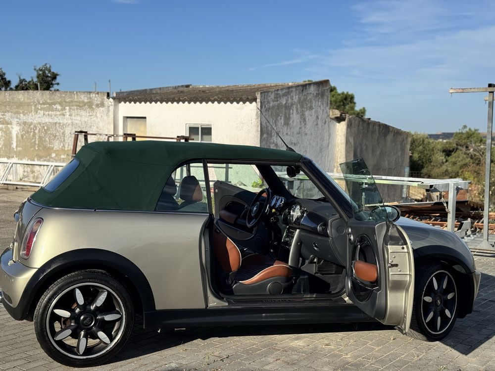 Mini cooper s cabrio sidewalk