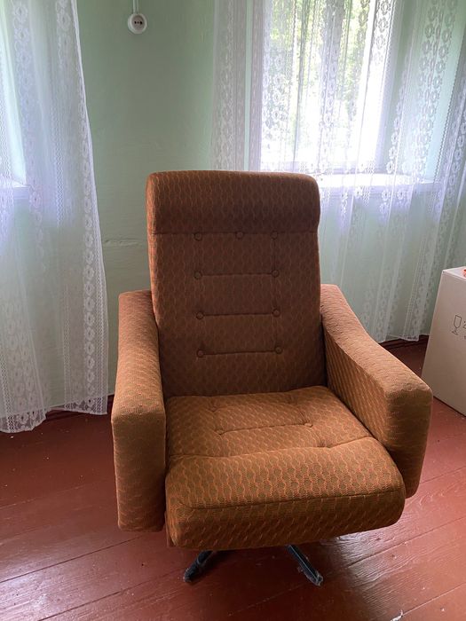 Fotel obrotowy brązowy