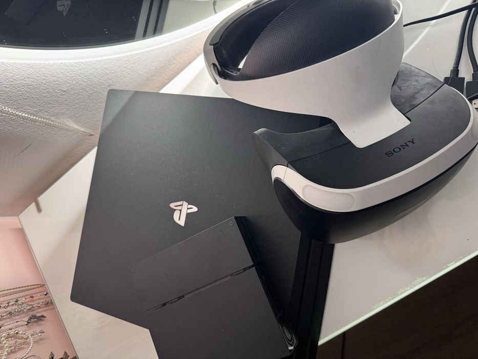 ps 4 pro z goglami VR