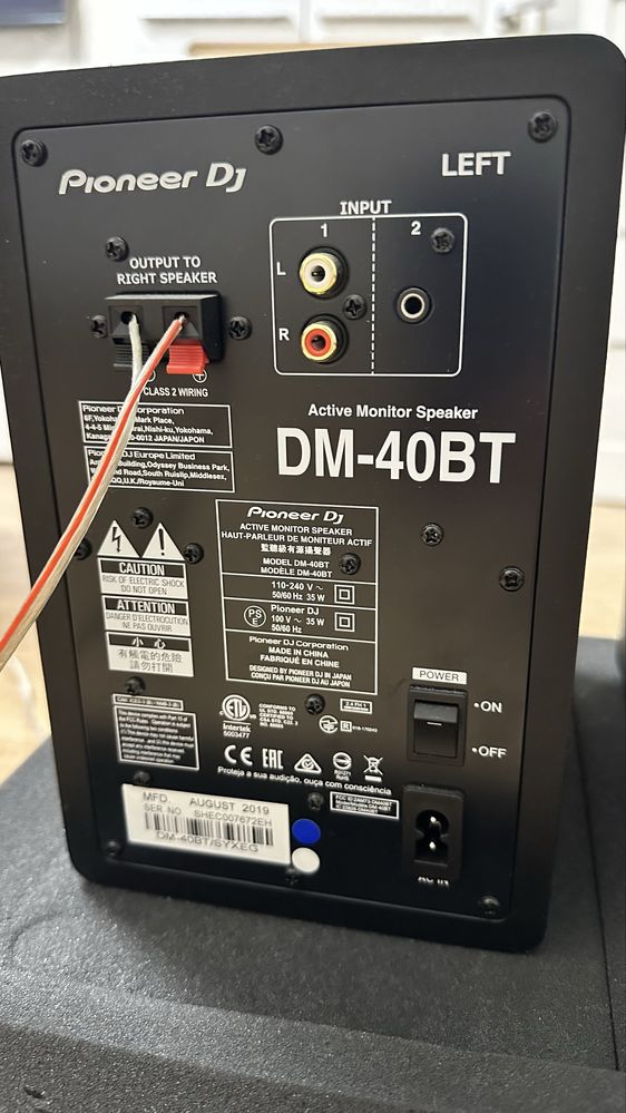 Студійний монітор Pioneer DM-40BT