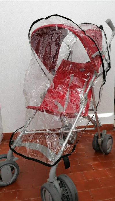 Carrinho de passeio Chicco.