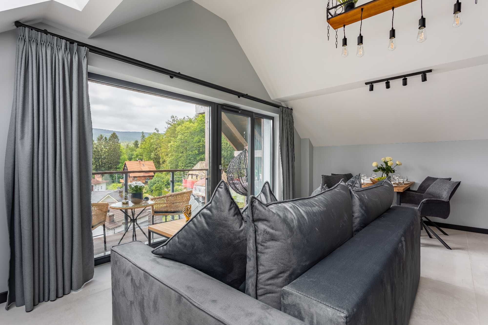 Apart Invest Apartament Obrońców Pokoju 17