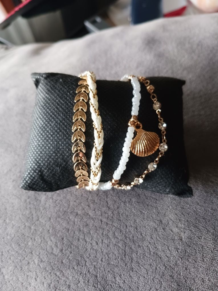 Conjunto de 4 lindas pulseiras de  tornozelo