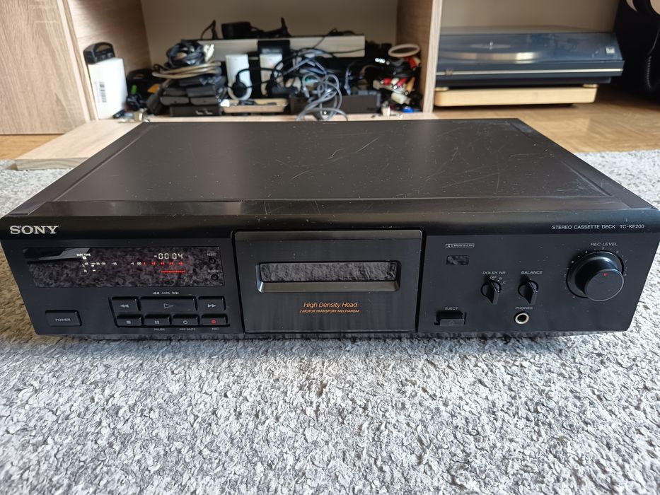 Magnetofon Sony TC-KE200