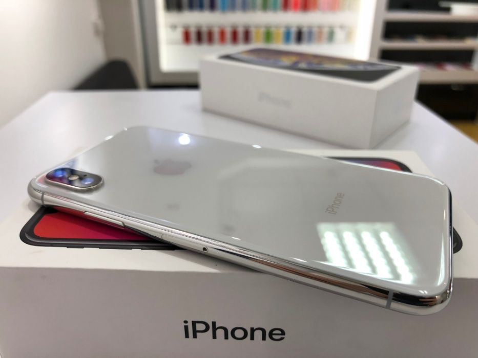 iPhone X 64GB (Silver) Neverlock. Гарантія !