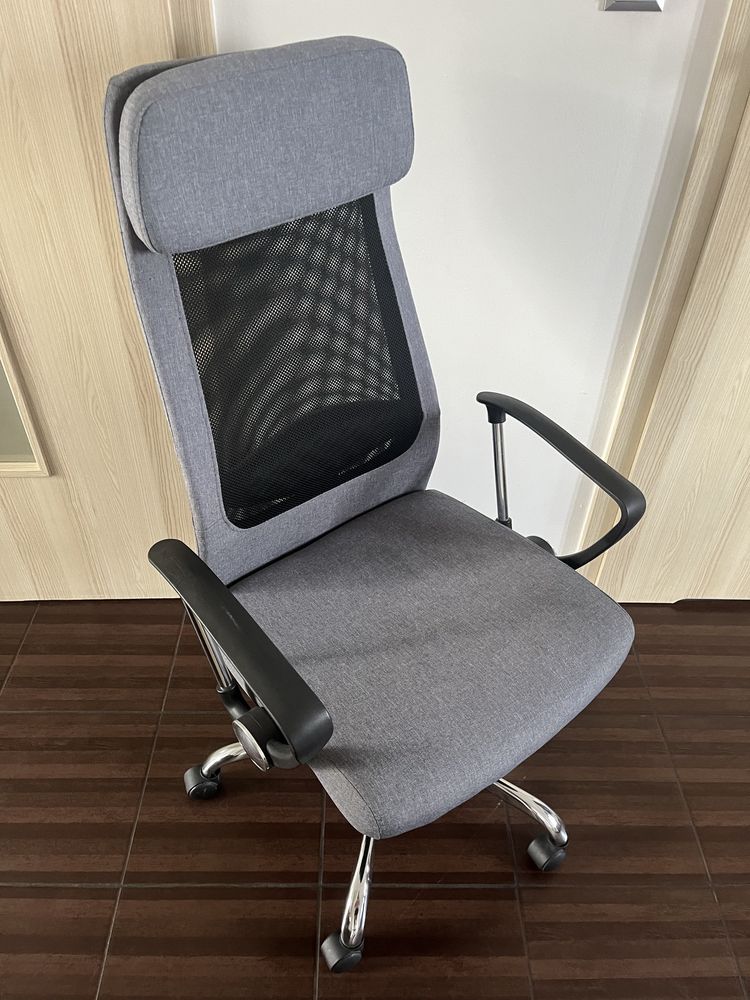 Krzesło biurowe -Szare -