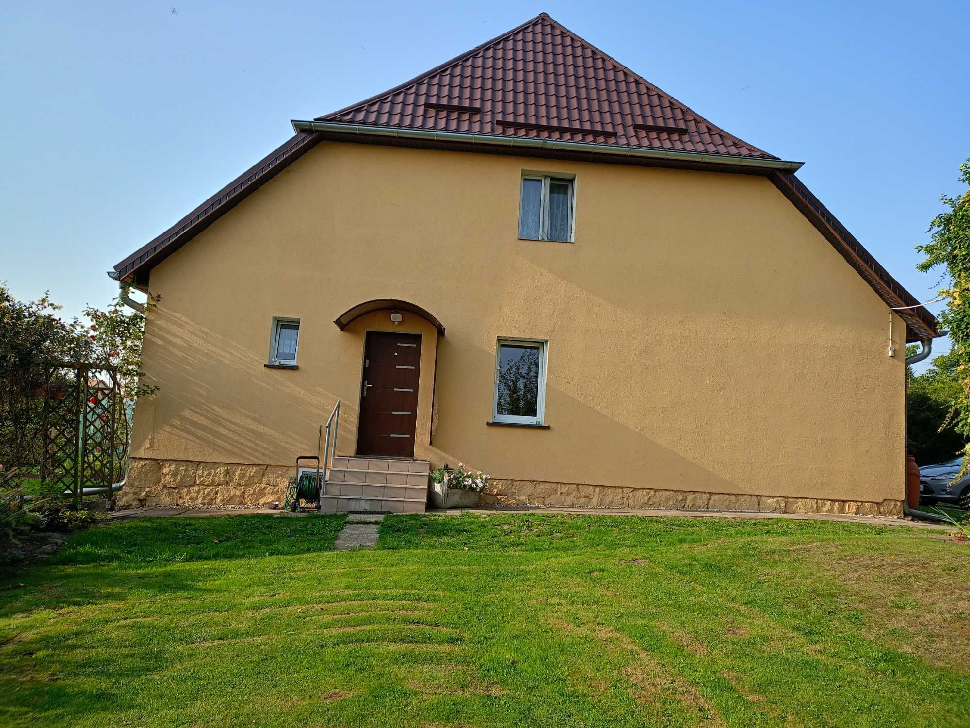 Dom na sprzedaż , gotowy do zamieszkania