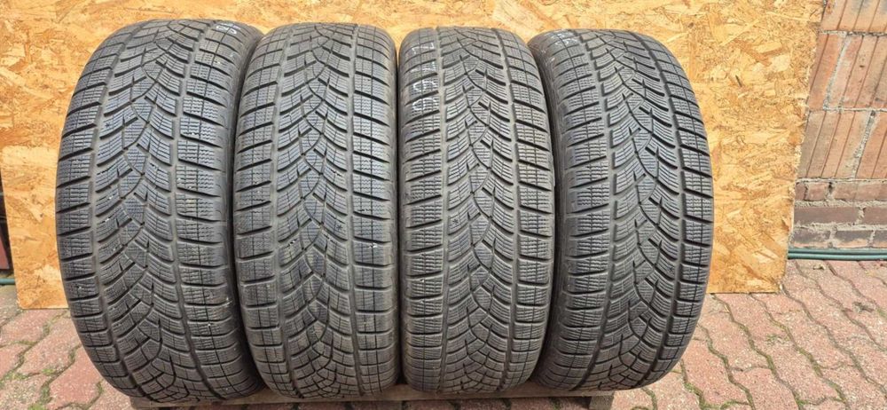 Opony zimowe 235x55R18 Goodyear 4szt Z766
