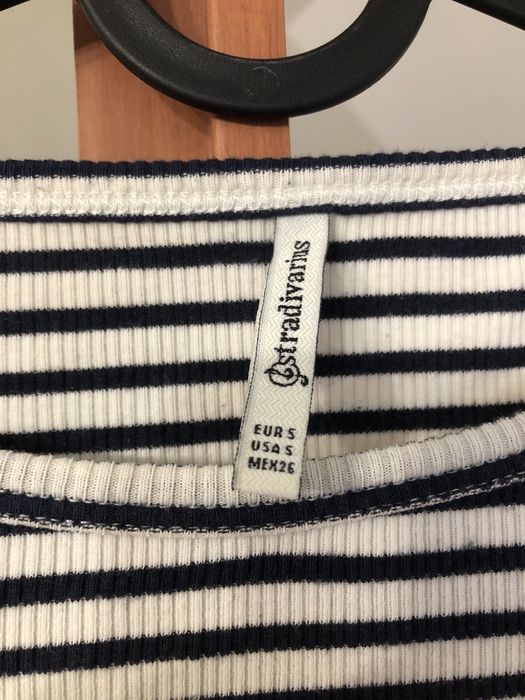 Crop top koszulka z krótkim rękawem w paski rozmiar S Stradivarius