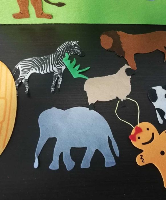 Две флоковые доски с фигурками