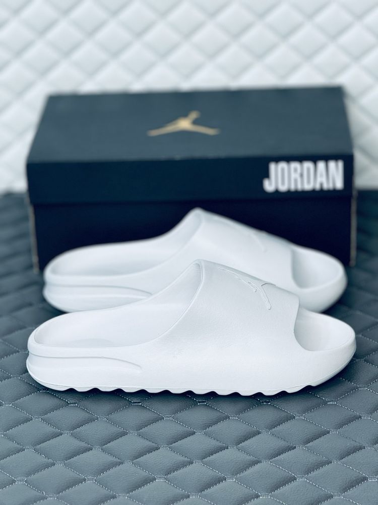 Шлёпанци мужские белые Nike Air Retro Jordan All White шлепки Джордан