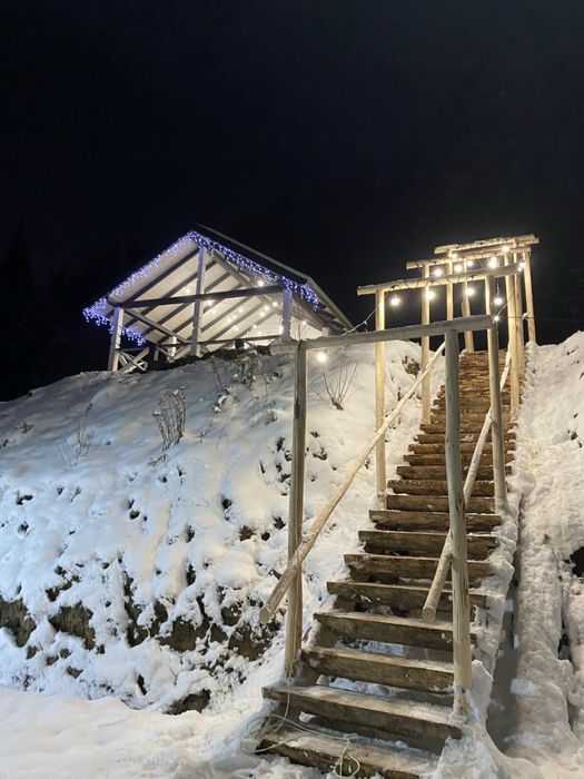 Відпочинок в Буковелі. Садиба « Карпатська мить»