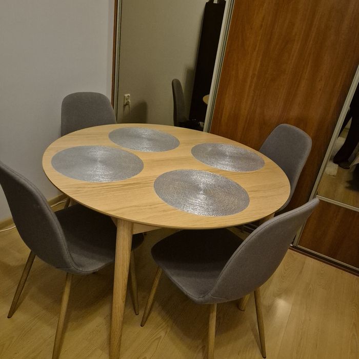 Zestaw stół Marstrand + 4 krzesła Jonstrup szare