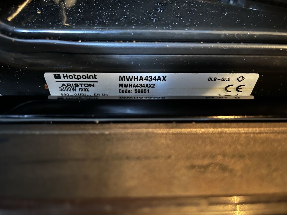 Kuchenka mikrofalowa z grilem hotpoint ariston do zabudowy
