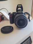 Nikon D3000 DSLR + Objetiva + Acessórios | Como Nova