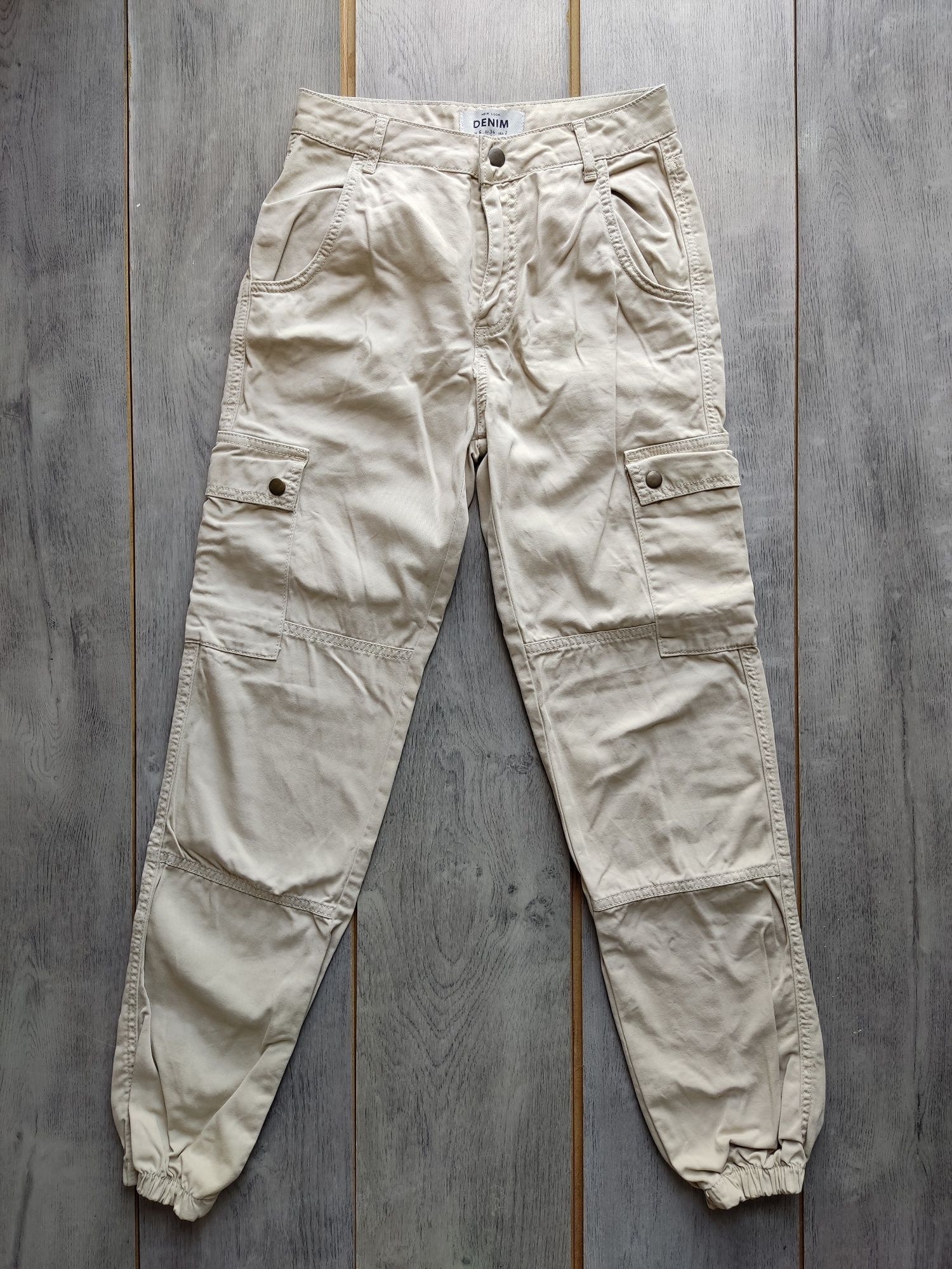 Damskie lekkie, stylowe spodnie jeansowe z wysokim stanem