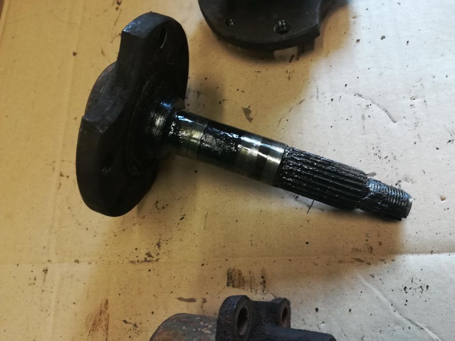 Fiat 126p półoś krótka + obudowa łożyska piasta