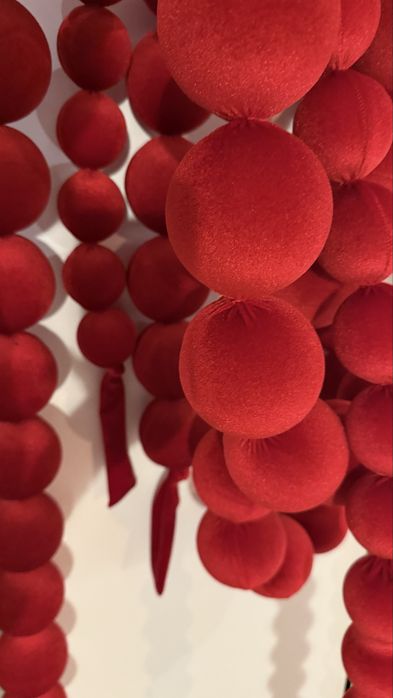 girlandy ozdobne kule korale