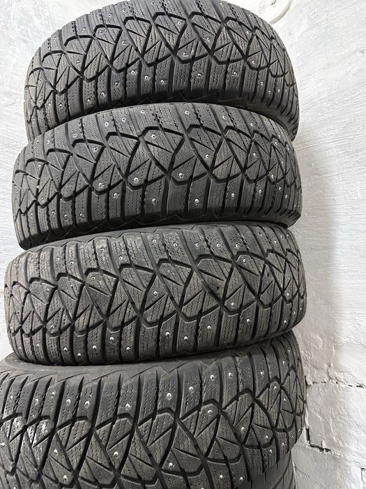 Good Year Ultra Grip 600 205/60 R16