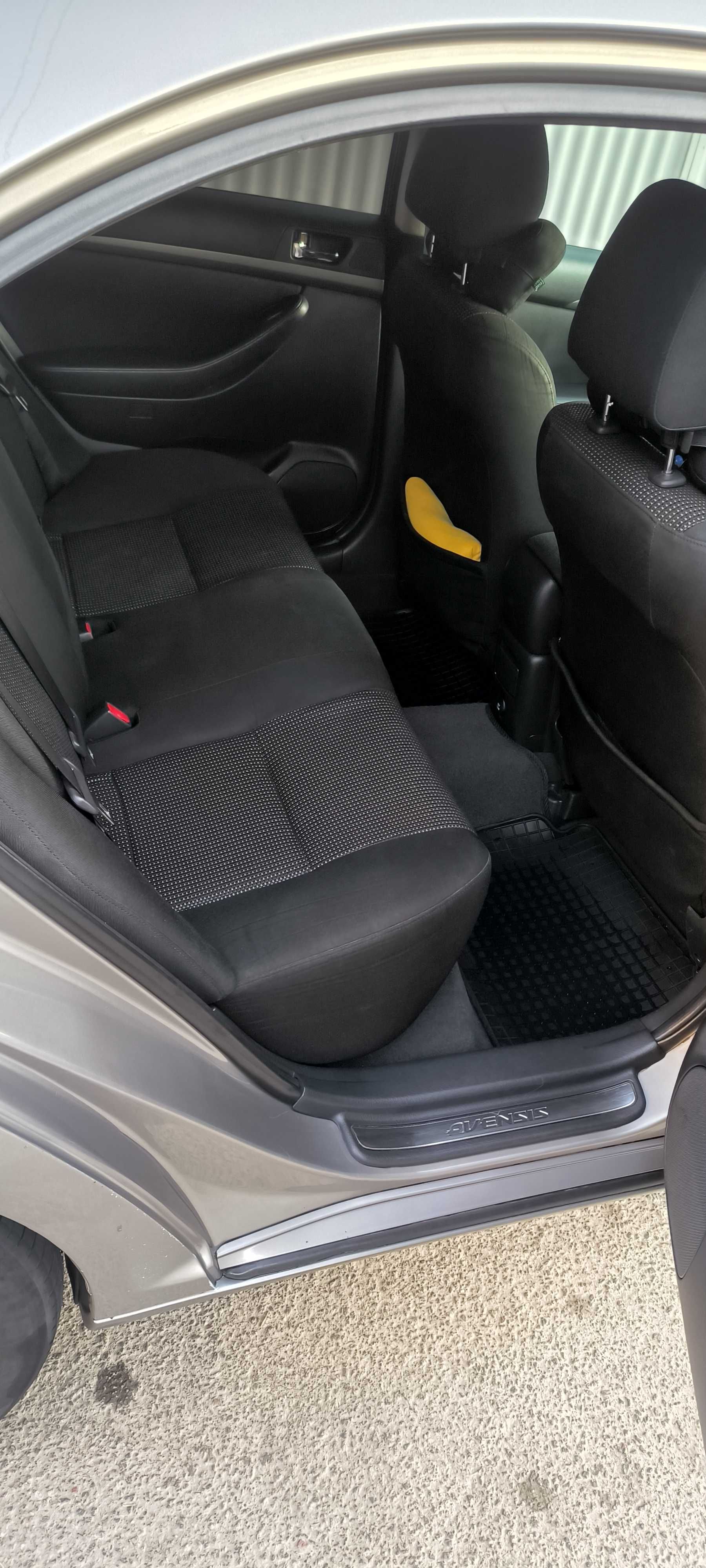 Продам Тойоту Авенсіс