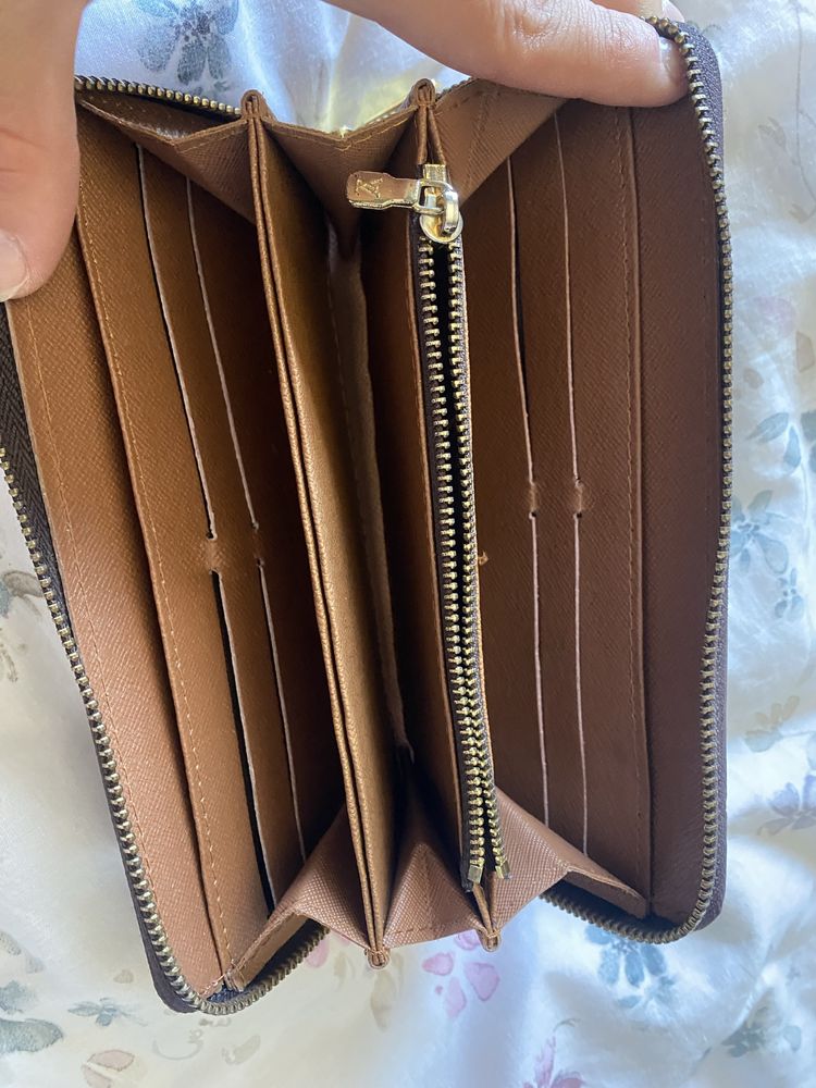 Carteira Louis Vuitton