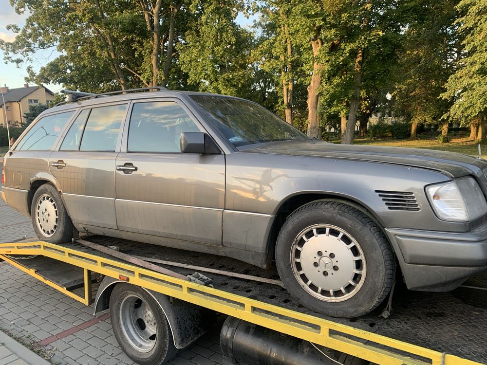 Mercedes w124 300 turbo diesel klima skory czesci