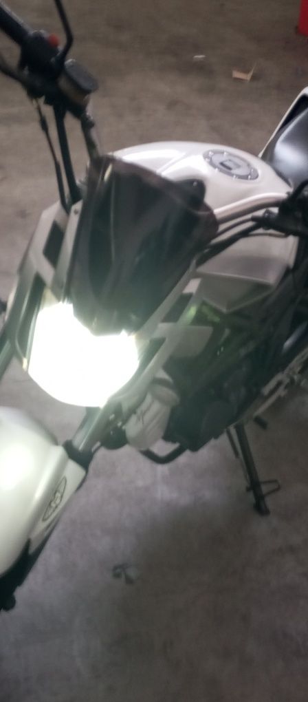 Vendo megelli 125s