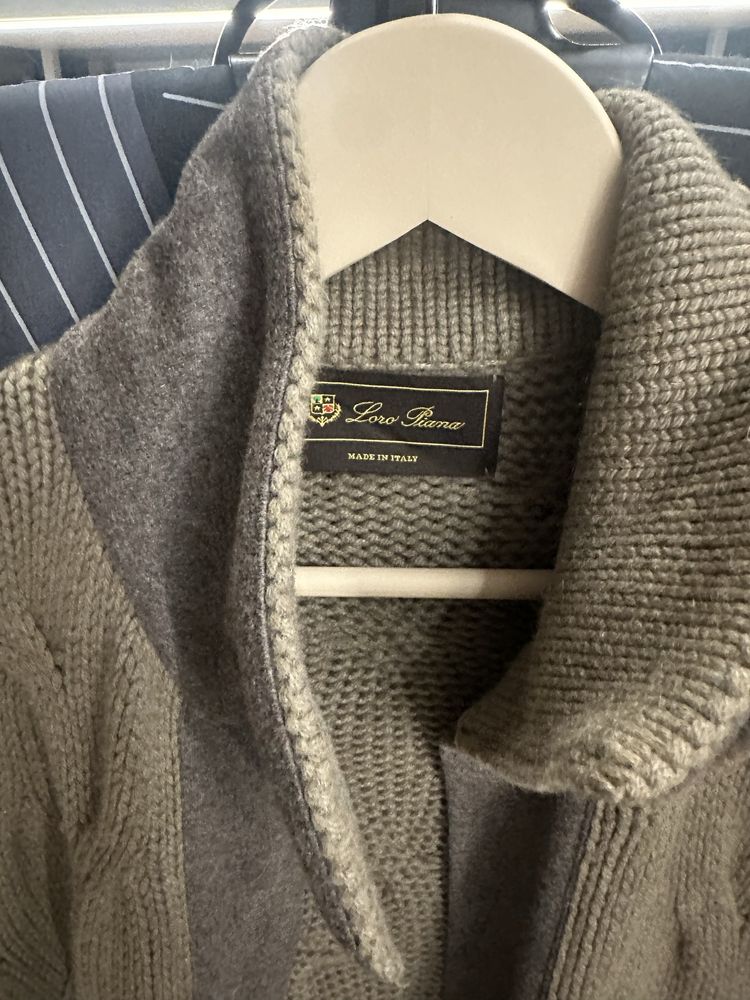 Продам кардиган - жилет 2 в 1 LORO PIANA
