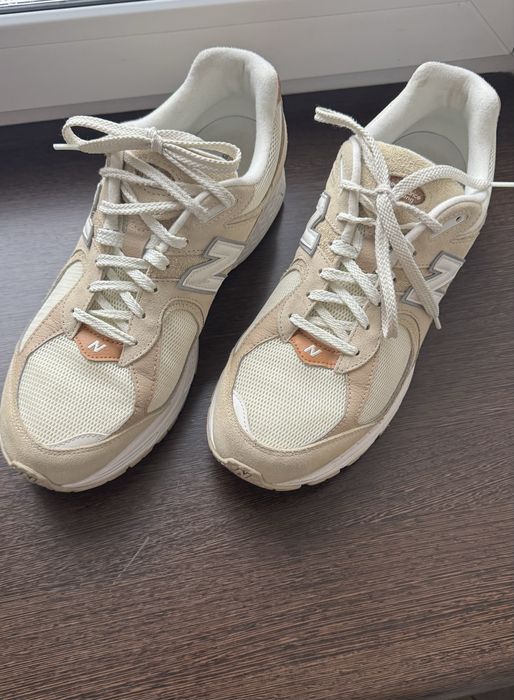 Кросівки New Balance 2002R