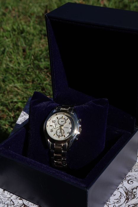 Годинник Guess жіночий
