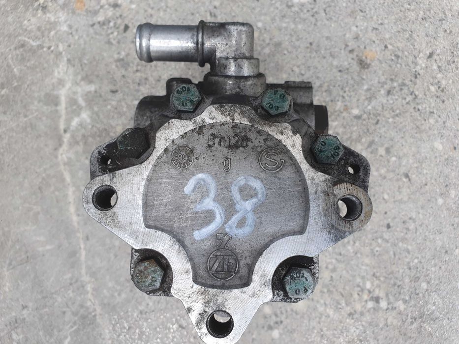 Гидроусилитель руля ГУР Audi A4 B6 Volkswagen Passat B5 2.4 2.8