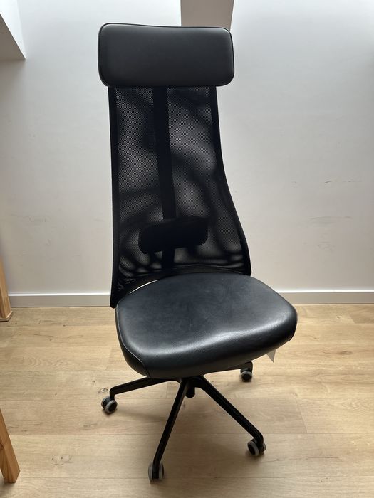 Krzeslo Ikea Jarvfjallet czarne