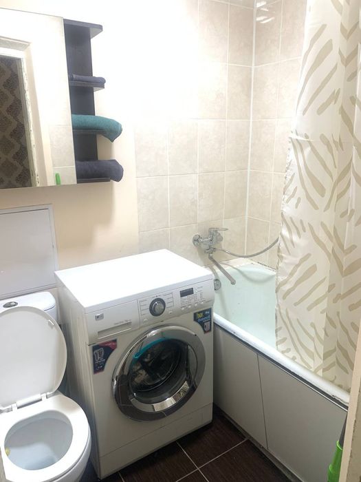 Здається подобово двокімнатна квартира в центрі м. Марганець