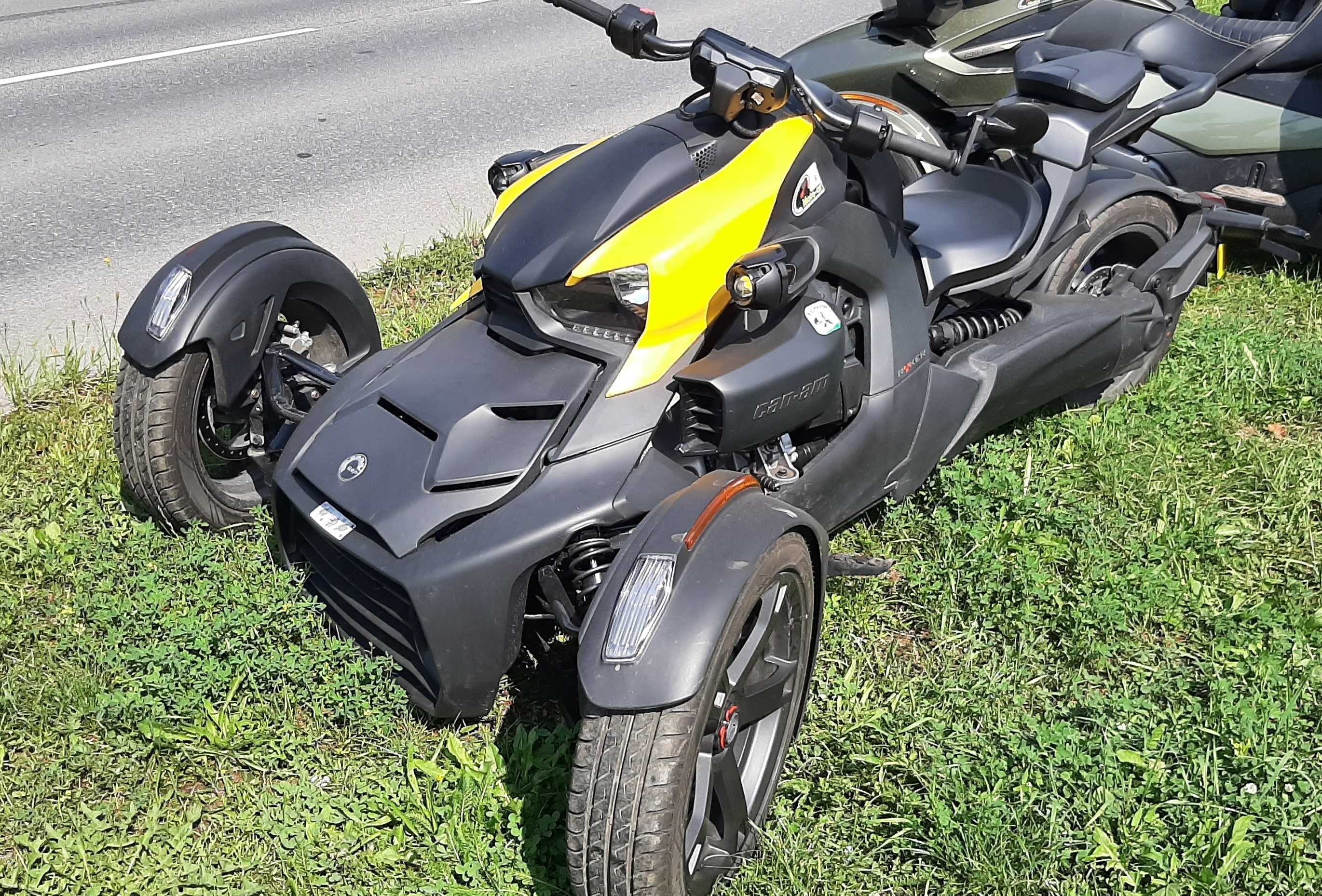 Wynajem Wypożyczalnia Motocykli Trójkołowych Ryker / Spyder / Can-Am